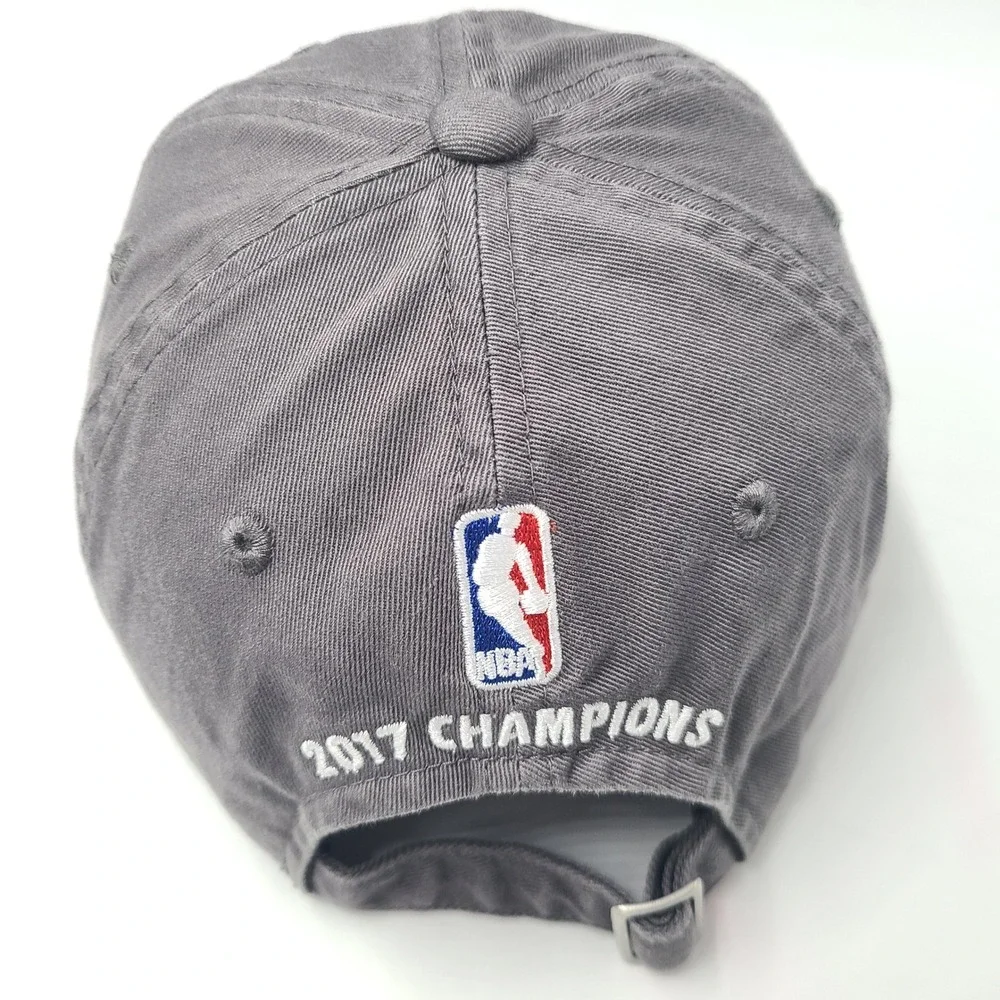 Youth Golden State Warriors Hat Strapback Adidas Gray NBA 2017 Champions 5x Logo